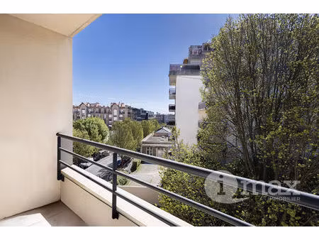 suresnes centre ville - 4 pieces balcon parking 82m² 529 000 euros fai