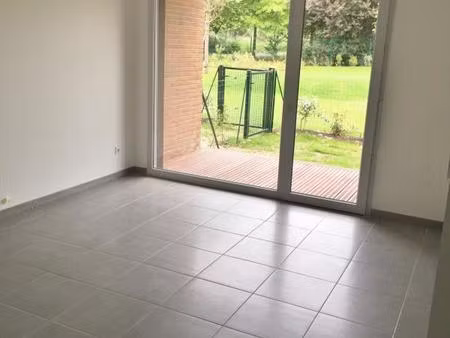 à louer – agréable t2 de 41 m² avec terrasse  jardin et parking