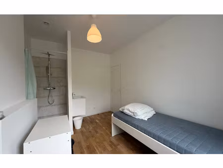 location appartement  10 m² t-2 à valenciennes  400 €