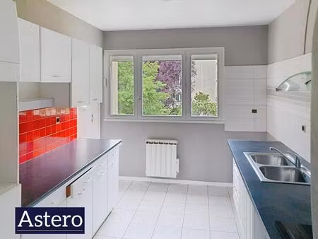 a vannes  bel appartement de 86m² lumineux et fonctionnel proche toutes commodités