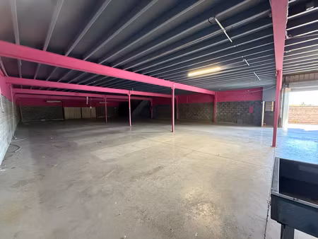 entrepôt zi chaudron de 600 m2 + 575 m2 mezzanine