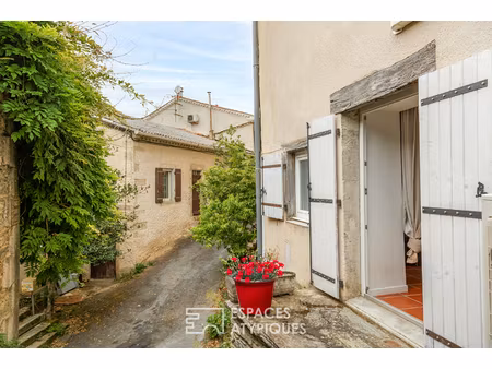 petite maison sur le chemin de saint-jacques de compostelle