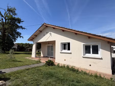 maison 3 chambres rénovée sur 1 717 m2 de terrain avec dépen