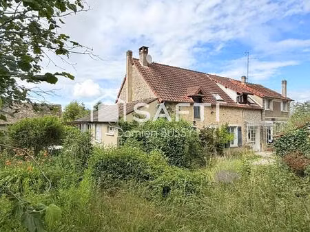 grande maison avec dépendances à fort potentiel