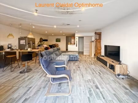 saint-quentin – immeuble de rapport env.191 m² – 3 lots – garage – rentabilité attractive