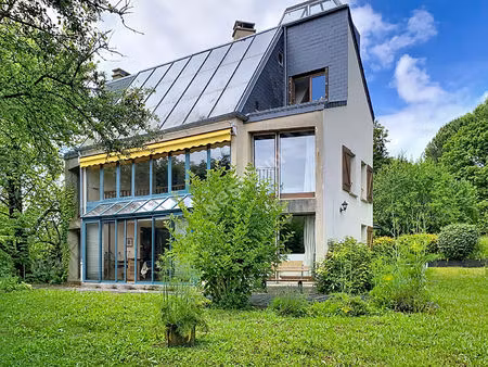 maison d'architecte soulaire et bourg -198 m² - 3 chambres - jardin