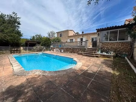 villa avec piscine