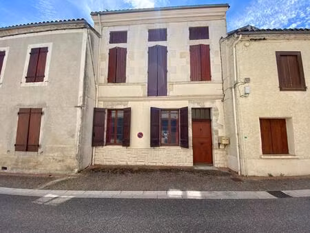 maison 6 piece dans le village de monclar