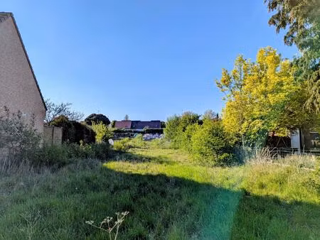 terrain de 1 250 m2 situé à angres