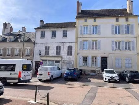 immeuble en centre ville de chatillon sur seine avec rendement locatif à 10 % net