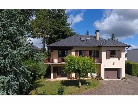 charmante maison familiale à onet-le-château