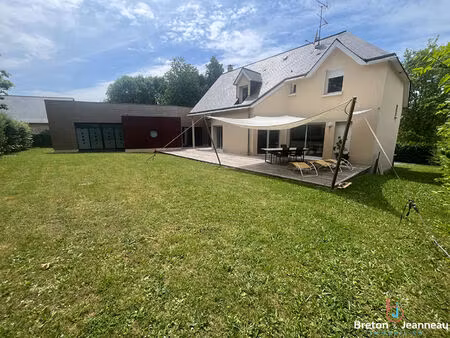 maison st berthevin