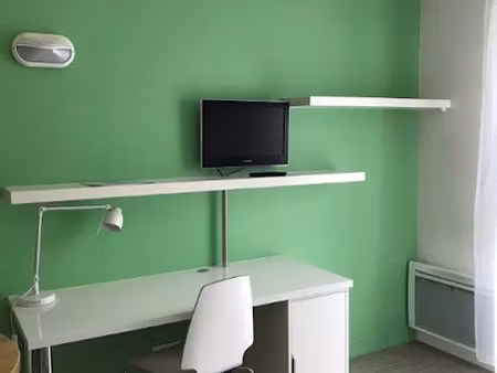 location meublée appartement 1 pièce 22 m² à compiegne (60200)  700 €