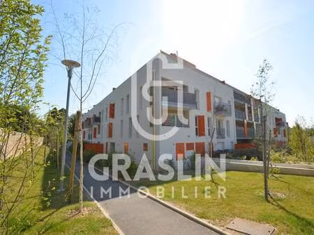 location appartement 2 pièces à nantes bottière - chénaie (44000) : à louer 2 pièces / 43m