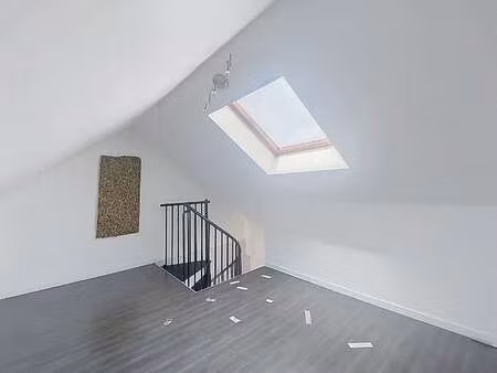 location bureaux et commerces à carquefou (44470) : à louer / 35m² carquefou