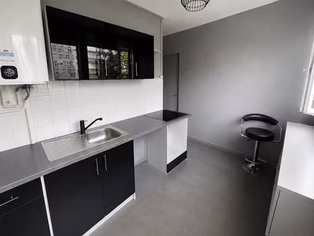 location appartement 3 pièces 72.12 m² à merignac (33700)  865 €