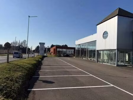 showroom excellente visibilité + bureaux + 20 parking duffel