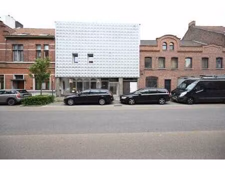 commerciële ruimte op uitstekende locatie