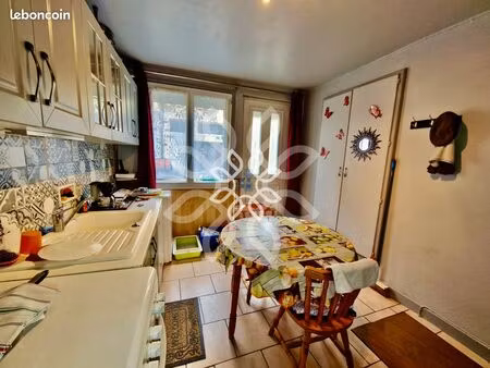 maison 3 pièces 42 m²