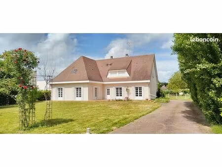 propriété 6 pièces 140 m²