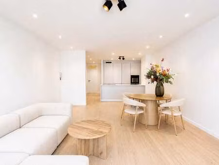 appartement de 2 chambres prêt à emménager à distance de ma