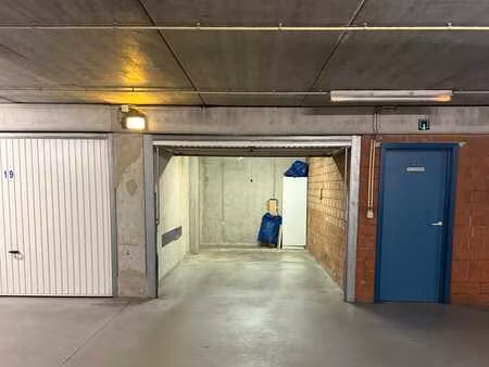 garage te koop in nieuwpoort-bad in residentie zonnekeer
