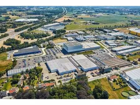 espace d’entrepôt de 1 316 à 11 730 m² à kontich