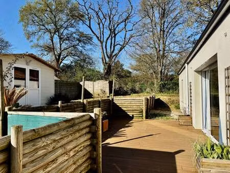 vente maison à poiroux (85440) : à vendre / 99m² poiroux