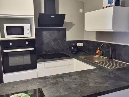 t2 56 m2 loué toutes charges comprises (elec  eau  chauffage)