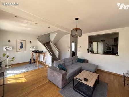 triplex 4 pièces 112 m²