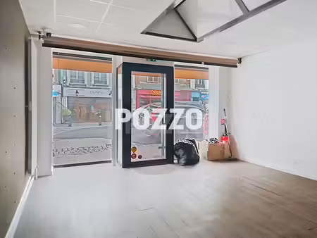 location locaux professionnels 2 pièces 58 m² à honfleur (14600)  1 400 €