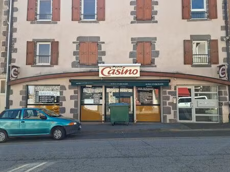 local commercial 140 m2 - 370 /mois