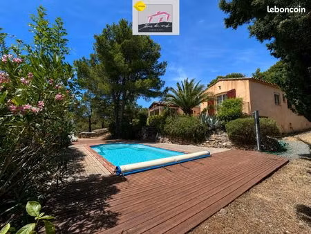 propriété 7 pièces 161 m²