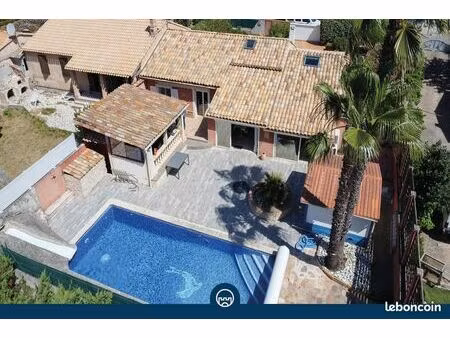 villa 4 pièces 126 m²