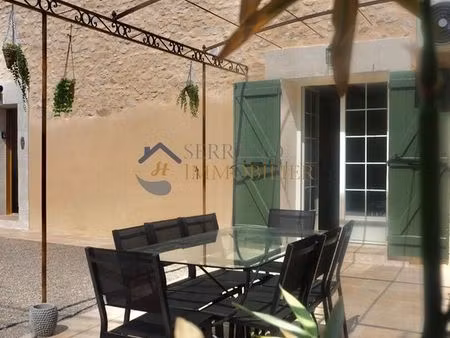 mas 5 pièces 135 m²