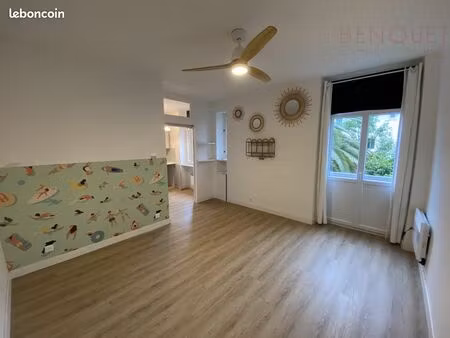 studio 1 pièce 27 m²