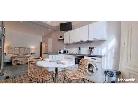 studio 1 pièce 31 m²