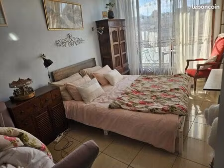 chambre 1 pièce 18 m²
