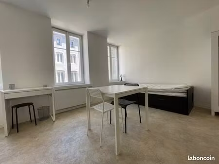 studio t1 de 25m2 meublé idéal étudiant