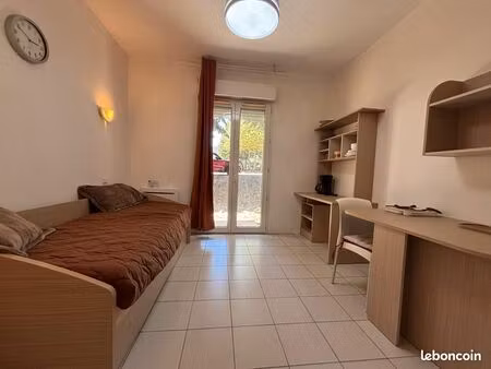 appartement 1 pièce 19 m²
