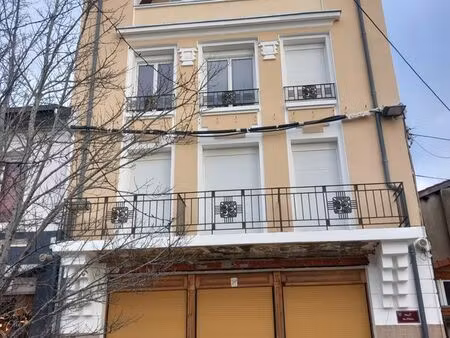 appartement lumineux en plein centre du village