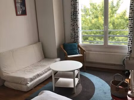 location studio meublé 23m² plein sud cuisine séparée suresnes