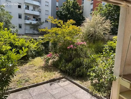 t3 de 71 m² avec terrasse de 32 m² et garage