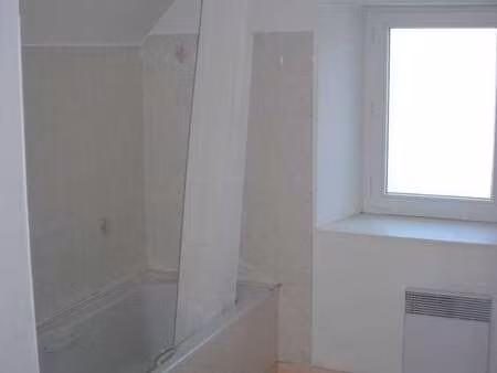 location maison à louverné (53950) : à louer / 98m² louverné