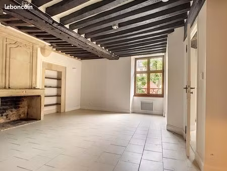 appartement 2 pièces 57 m²