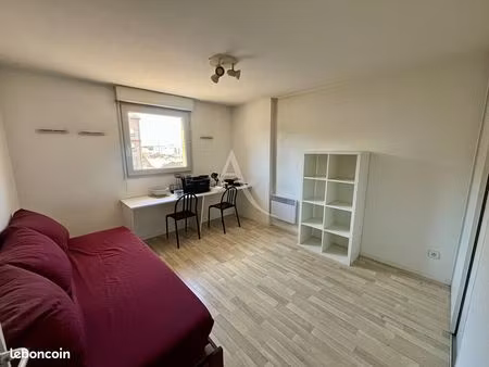 studio 1 pièce 20 m²