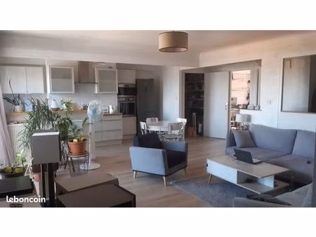 grand t3 traversant de 80m2 – parking privatif – vue dégagée – quartier arago – 845 cc