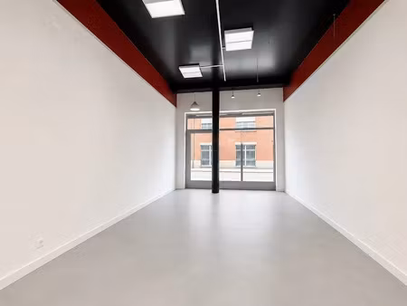 location locaux professionnels 3 pièces 35 m² à amiens (80000)  950 €