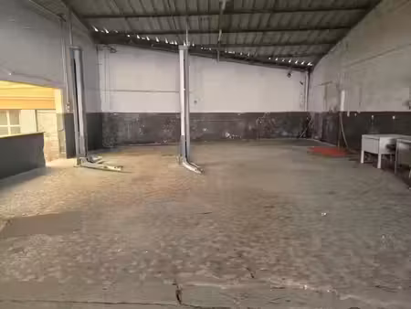 location locaux professionnels 240 m² à le creusot (71200)  790 €