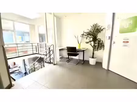 location locaux professionnels 1 pièce 17 m² à marseille 9ème (13009)  395 €